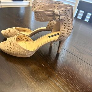 Alex Marie Hermona Suede Open Toe Size 6